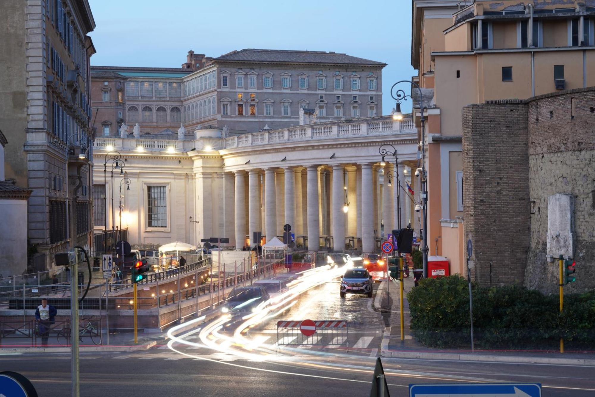 Lux Vatican Suite In Front Of Saint Peter! Rome Exterior photo